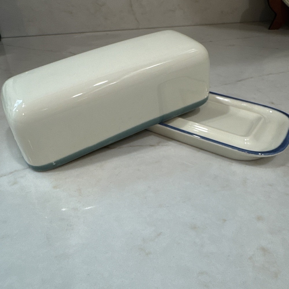 Pfaltzgraff Northwinds Stoneware Covered Butter Dish Cream Green Blue Accents